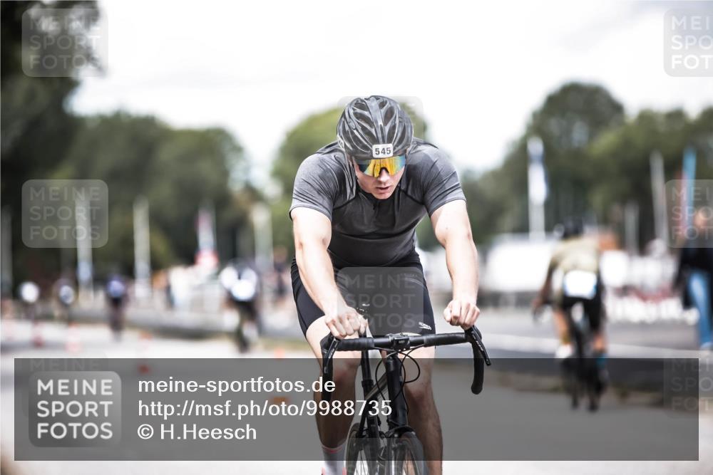 16.08.2026 - KN Förde Triathlon 2026 H.Heesch http://msf.ph/oto/9988735 16.08.2026 13:16:30 Radfahren 545, 579, 611, 725 meine-sportfotos.de