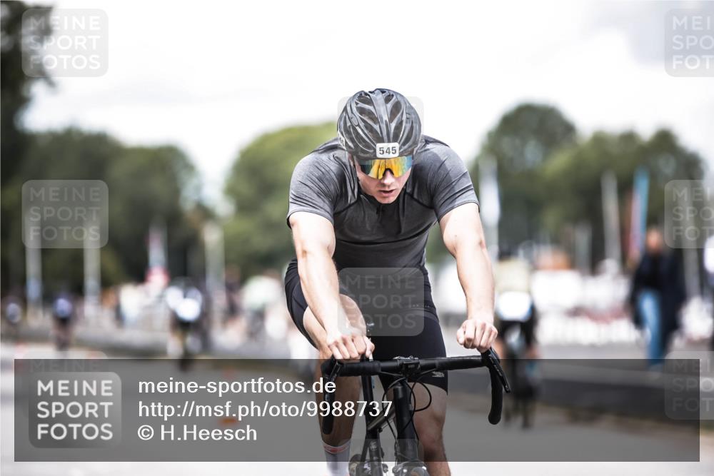 16.08.2026 - KN Förde Triathlon 2026 H.Heesch http://msf.ph/oto/9988737 16.08.2026 13:16:30 Radfahren 545, 579, 611, 725 meine-sportfotos.de