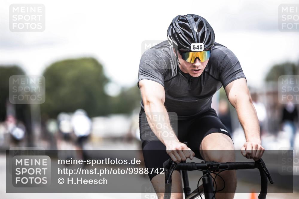 16.08.2026 - KN Förde Triathlon 2026 H.Heesch http://msf.ph/oto/9988742 16.08.2026 13:16:31 Radfahren 545, 579, 611, 725 meine-sportfotos.de
