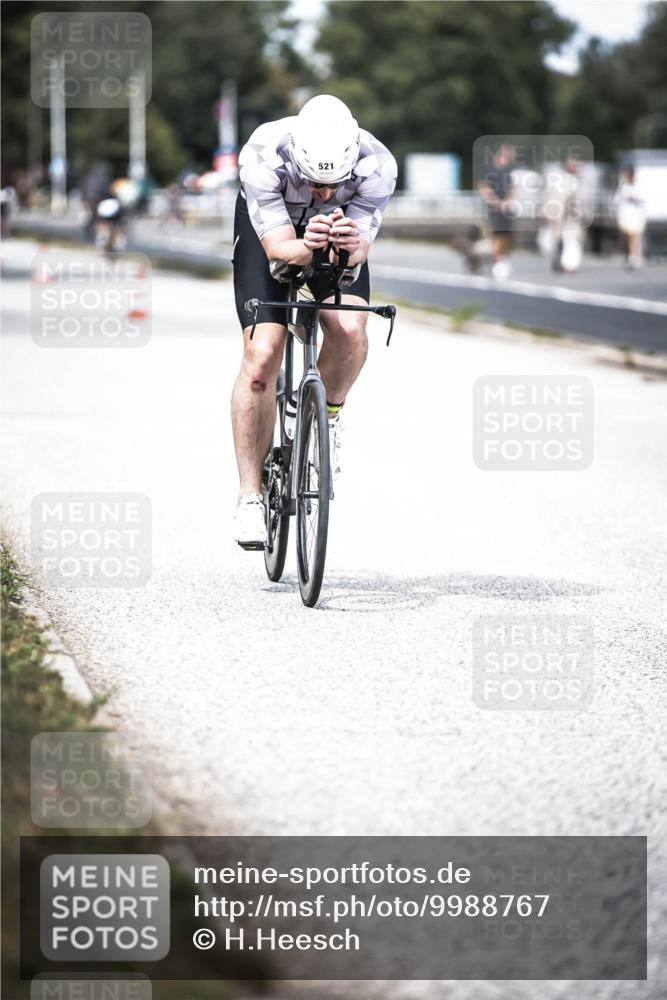 16.08.2026 - KN Förde Triathlon 2026 H.Heesch http://msf.ph/oto/9988767 16.08.2026 13:16:48 Radfahren 600, 710, 713, 714 meine-sportfotos.de