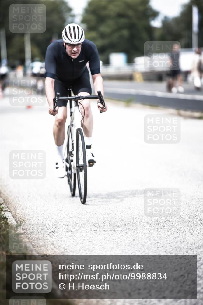 16.08.2026 - KN Förde Triathlon 2026 H.Heesch http://msf.ph/oto/9988834 16.08.2026 13:16:58 Radfahren 546, 583, 724 meine-sportfotos.de
