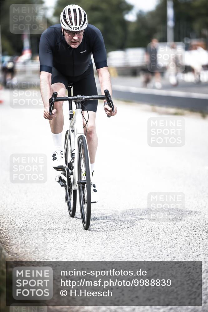 16.08.2026 - KN Förde Triathlon 2026 H.Heesch http://msf.ph/oto/9988839 16.08.2026 13:16:58 Radfahren 546, 583, 724 meine-sportfotos.de