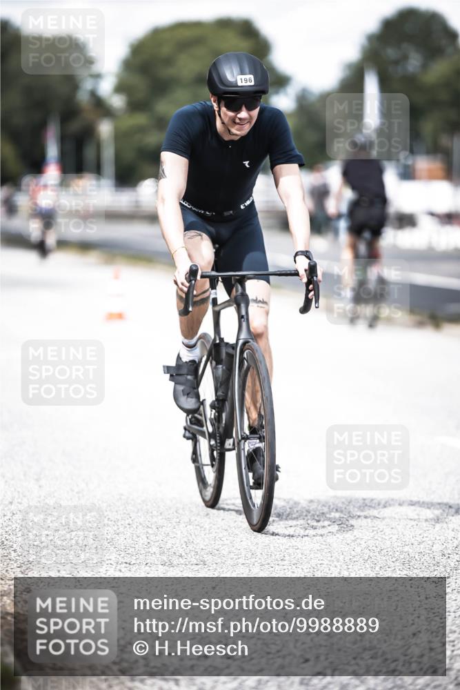 16.08.2026 - KN Förde Triathlon 2026 H.Heesch http://msf.ph/oto/9988889 16.08.2026 13:17:33 Radfahren 196, 594, 610, 723 meine-sportfotos.de