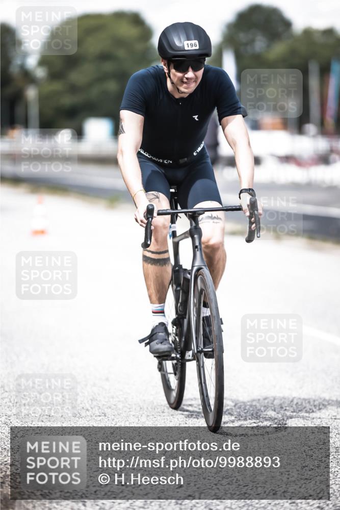 16.08.2026 - KN Förde Triathlon 2026 H.Heesch http://msf.ph/oto/9988893 16.08.2026 13:17:33 Radfahren 196, 594, 610, 723 meine-sportfotos.de