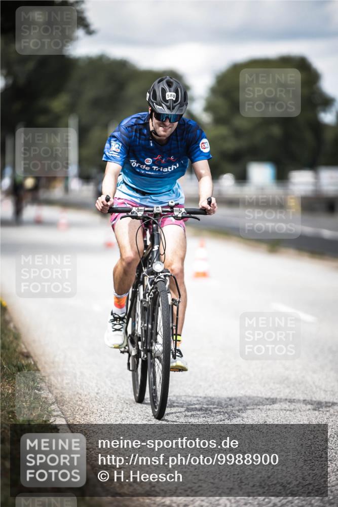 16.08.2026 - KN Förde Triathlon 2026 H.Heesch http://msf.ph/oto/9988900 16.08.2026 13:17:49 Radfahren 580 meine-sportfotos.de
