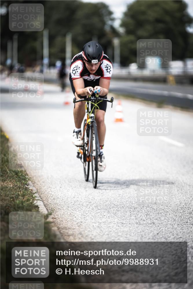16.08.2026 - KN Förde Triathlon 2026 H.Heesch http://msf.ph/oto/9988931 16.08.2026 13:17:57 Radfahren 598, 711, 745 meine-sportfotos.de