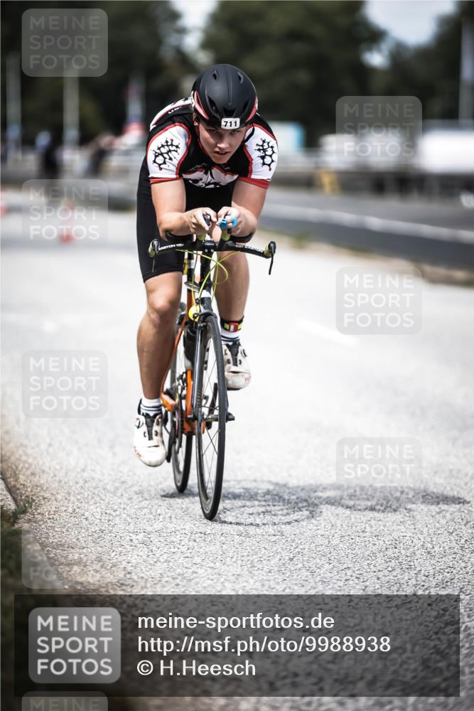 16.08.2026 - KN Förde Triathlon 2026 H.Heesch http://msf.ph/oto/9988938 16.08.2026 13:17:57 Radfahren 598, 711, 745 meine-sportfotos.de