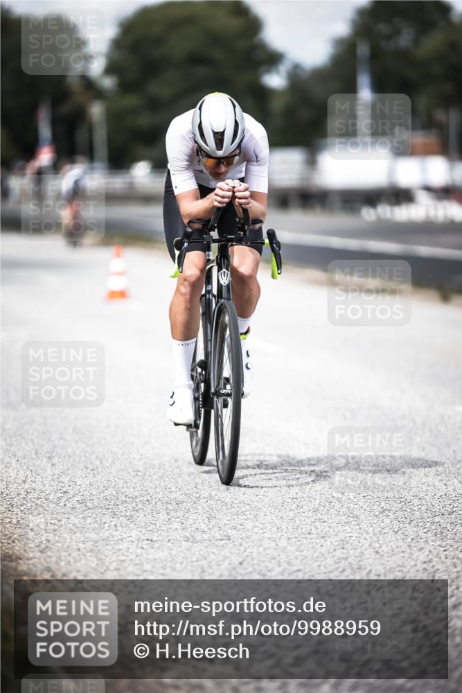 16.08.2026 - KN Förde Triathlon 2026 H.Heesch http://msf.ph/oto/9988959 16.08.2026 13:18:09 Radfahren 720, 732, 738 meine-sportfotos.de