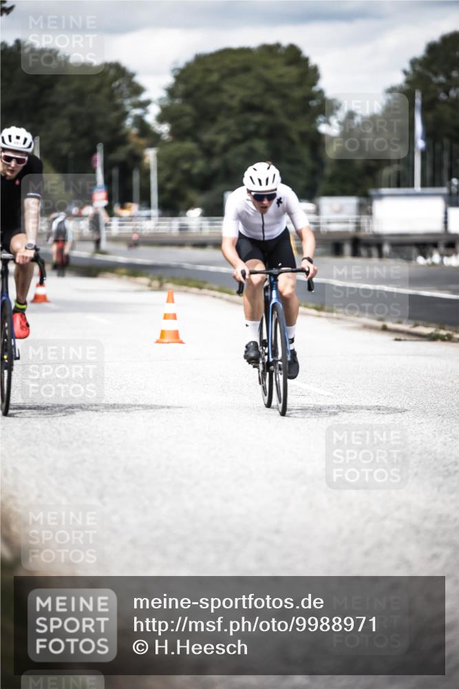 16.08.2026 - KN Förde Triathlon 2026 H.Heesch http://msf.ph/oto/9988971 16.08.2026 13:18:11 Radfahren 720, 732, 738 meine-sportfotos.de