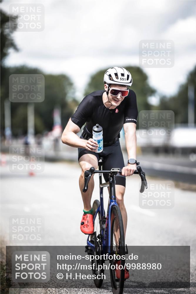 16.08.2026 - KN Förde Triathlon 2026 H.Heesch http://msf.ph/oto/9988980 16.08.2026 13:18:12 Radfahren 557, 720, 732, 738 meine-sportfotos.de