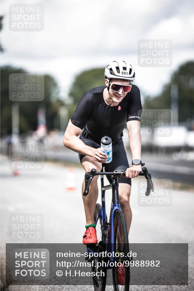 16.08.2026 - KN Förde Triathlon 2026 H.Heesch http://msf.ph/oto/9988982 16.08.2026 13:18:12 Radfahren 557, 720, 732, 738 meine-sportfotos.de