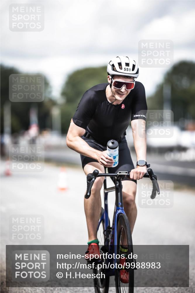 16.08.2026 - KN Förde Triathlon 2026 H.Heesch http://msf.ph/oto/9988983 16.08.2026 13:18:12 Radfahren 557, 720, 732, 738 meine-sportfotos.de