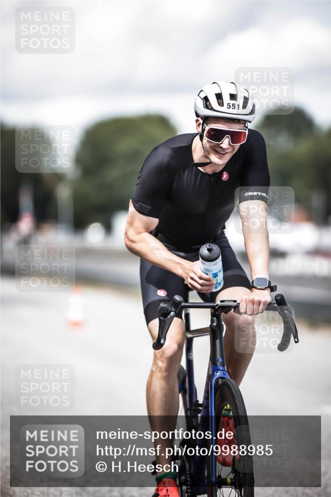 16.08.2026 - KN Förde Triathlon 2026 H.Heesch http://msf.ph/oto/9988985 16.08.2026 13:18:12 Radfahren 557, 720, 732, 738 meine-sportfotos.de