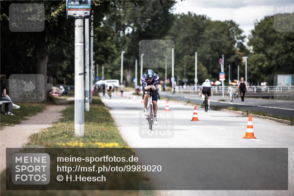 16.08.2026 - KN Förde Triathlon 2026 H.Heesch http://msf.ph/oto/9989020 16.08.2026 13:18:23 Radfahren 602, 702 meine-sportfotos.de
