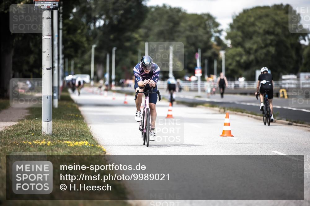 16.08.2026 - KN Förde Triathlon 2026 H.Heesch http://msf.ph/oto/9989021 16.08.2026 13:18:25 Radfahren 590, 602, 607, 702 meine-sportfotos.de