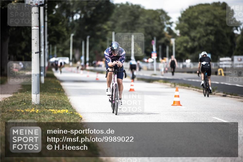 16.08.2026 - KN Förde Triathlon 2026 H.Heesch http://msf.ph/oto/9989022 16.08.2026 13:18:25 Radfahren 590, 602, 607, 702 meine-sportfotos.de