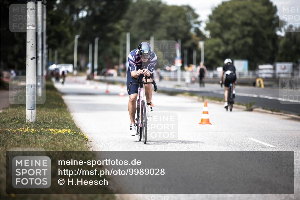 16.08.2026 - KN Förde Triathlon 2026 H.Heesch http://msf.ph/oto/9989028 16.08.2026 13:18:25 Radfahren 590, 602, 607, 702 meine-sportfotos.de