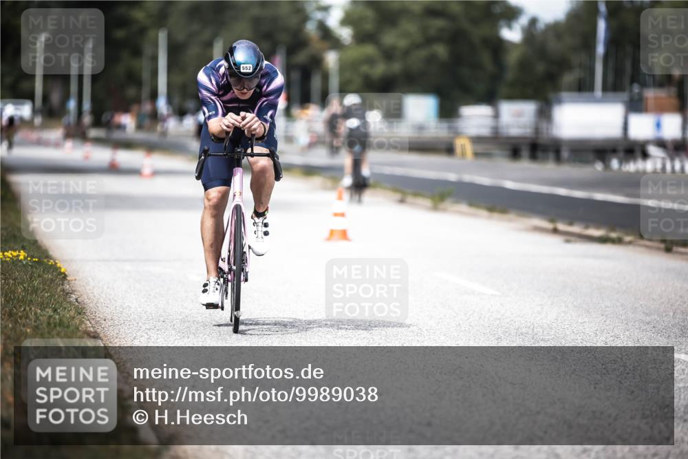16.08.2026 - KN Förde Triathlon 2026 H.Heesch http://msf.ph/oto/9989038 16.08.2026 13:18:25 Radfahren 590, 602, 607, 702 meine-sportfotos.de