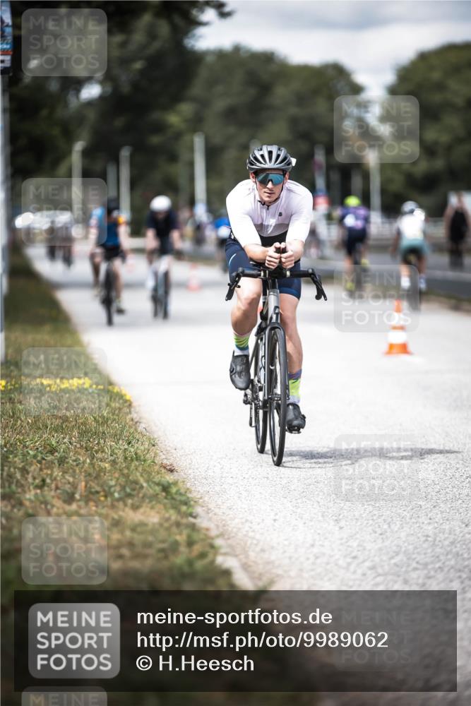 16.08.2026 - KN Förde Triathlon 2026 H.Heesch http://msf.ph/oto/9989062 16.08.2026 13:18:42 Radfahren 547, 559, 566, 592, 597, 603, 715, 718 meine-sportfotos.de