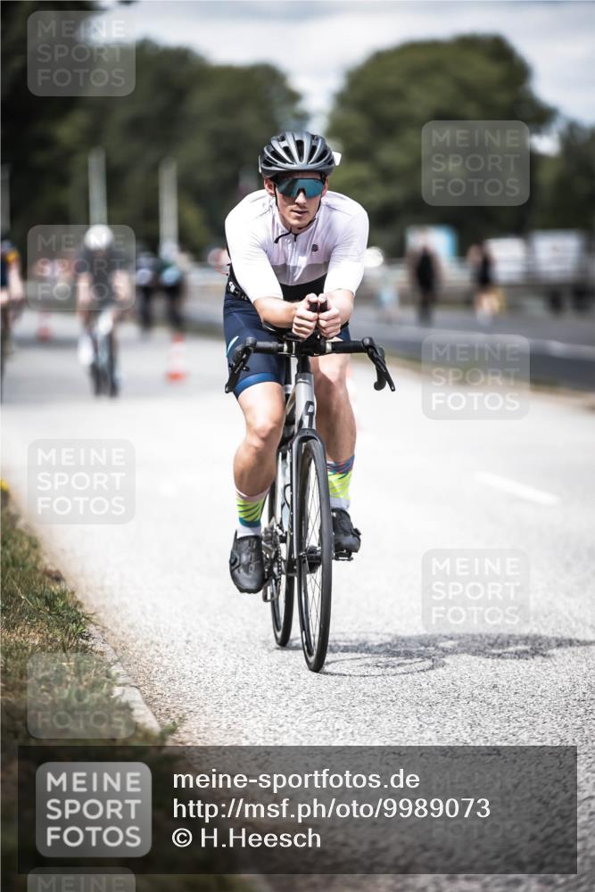 16.08.2026 - KN Förde Triathlon 2026 H.Heesch http://msf.ph/oto/9989073 16.08.2026 13:18:43 Radfahren 559, 566, 592, 597, 603, 609, 715, 718 meine-sportfotos.de