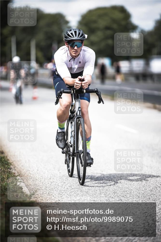 16.08.2026 - KN Förde Triathlon 2026 H.Heesch http://msf.ph/oto/9989075 16.08.2026 13:18:43 Radfahren 559, 566, 592, 597, 603, 609, 715, 718 meine-sportfotos.de