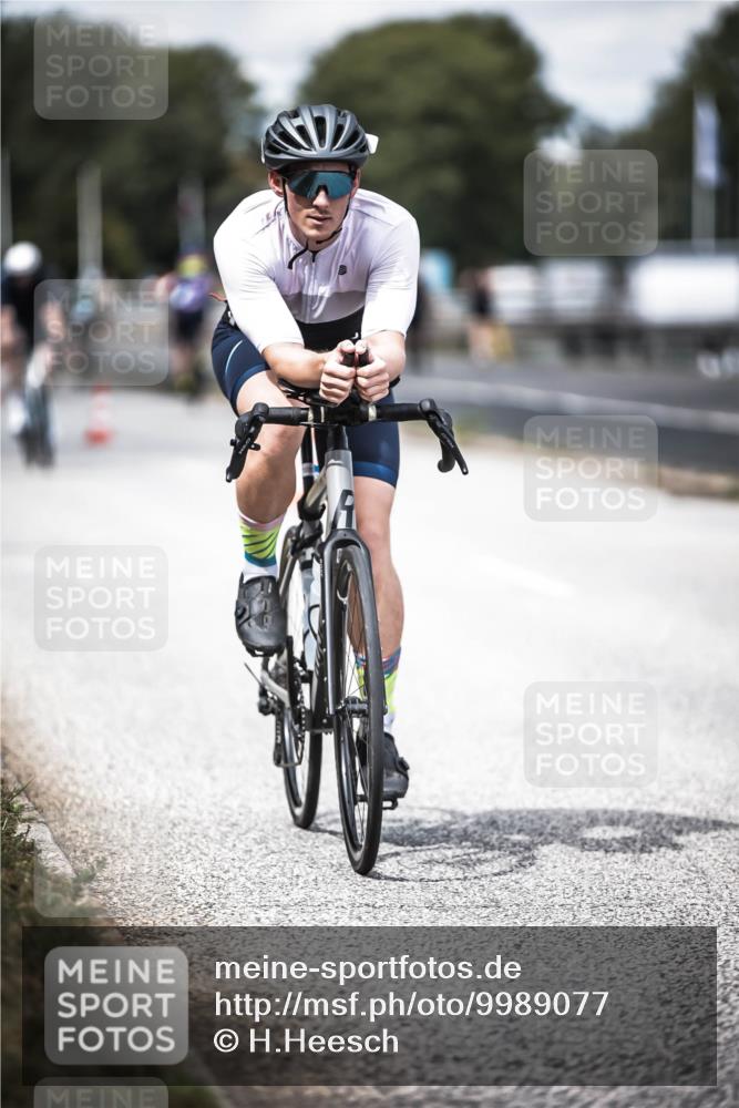 16.08.2026 - KN Förde Triathlon 2026 H.Heesch http://msf.ph/oto/9989077 16.08.2026 13:18:43 Radfahren 559, 566, 592, 597, 603, 609, 715, 718 meine-sportfotos.de