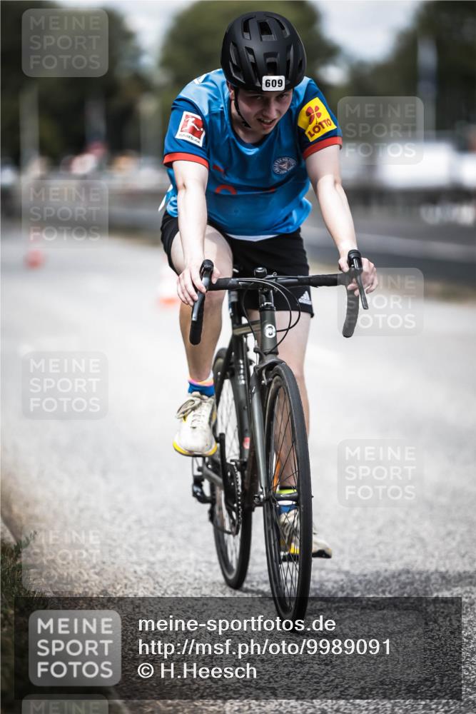 16.08.2026 - KN Förde Triathlon 2026 H.Heesch http://msf.ph/oto/9989091 16.08.2026 13:18:47 Radfahren 566, 597, 603, 609, 715, 718 meine-sportfotos.de