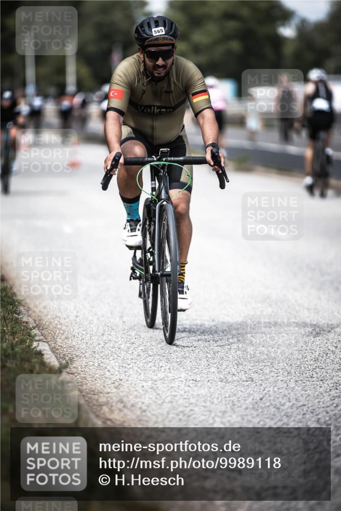 16.08.2026 - KN Förde Triathlon 2026 H.Heesch http://msf.ph/oto/9989118 16.08.2026 13:18:55 Radfahren 565, 704, 719, 725 meine-sportfotos.de