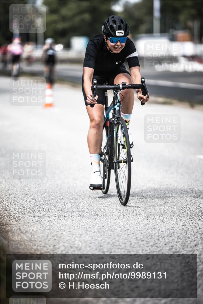 16.08.2026 - KN Förde Triathlon 2026 H.Heesch http://msf.ph/oto/9989131 16.08.2026 13:18:57 Radfahren 565, 704, 719, 725 meine-sportfotos.de