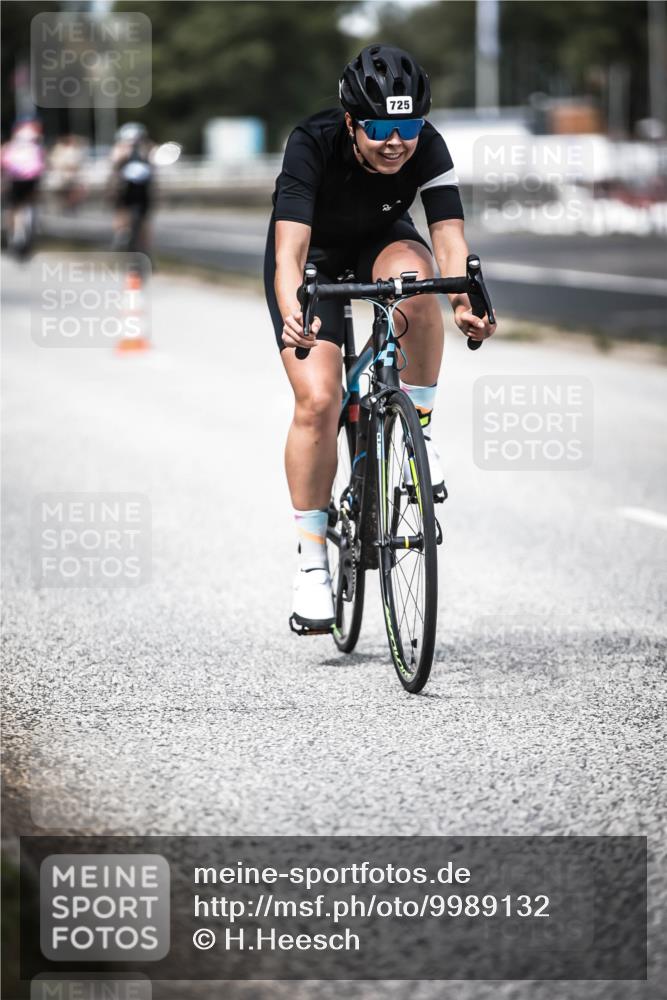 16.08.2026 - KN Förde Triathlon 2026 H.Heesch http://msf.ph/oto/9989132 16.08.2026 13:18:57 Radfahren 565, 704, 719, 725 meine-sportfotos.de