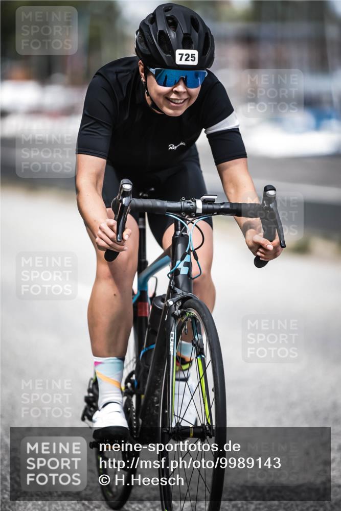 16.08.2026 - KN Förde Triathlon 2026 H.Heesch http://msf.ph/oto/9989143 16.08.2026 13:18:58 Radfahren 565, 704, 719, 725 meine-sportfotos.de