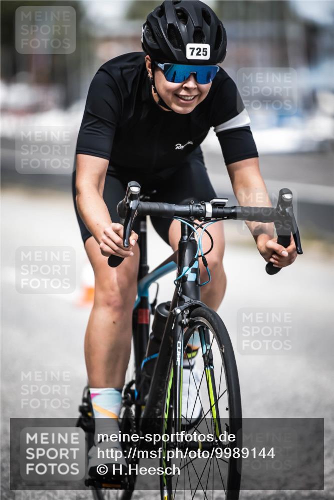 16.08.2026 - KN Förde Triathlon 2026 H.Heesch http://msf.ph/oto/9989144 16.08.2026 13:18:58 Radfahren 565, 704, 719, 725 meine-sportfotos.de