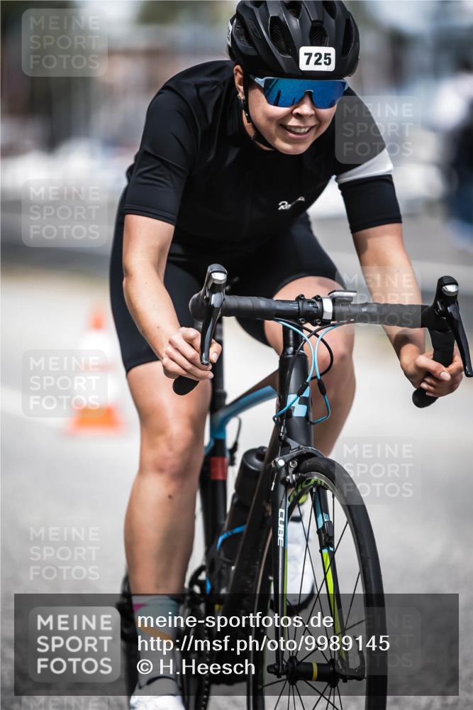 16.08.2026 - KN Förde Triathlon 2026 H.Heesch http://msf.ph/oto/9989145 16.08.2026 13:18:58 Radfahren 565, 704, 719, 725 meine-sportfotos.de