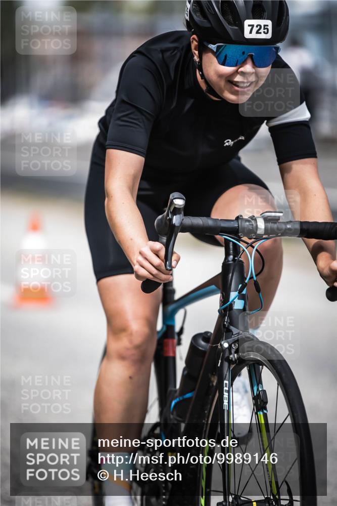 16.08.2026 - KN Förde Triathlon 2026 H.Heesch http://msf.ph/oto/9989146 16.08.2026 13:18:58 Radfahren 565, 704, 719, 725 meine-sportfotos.de