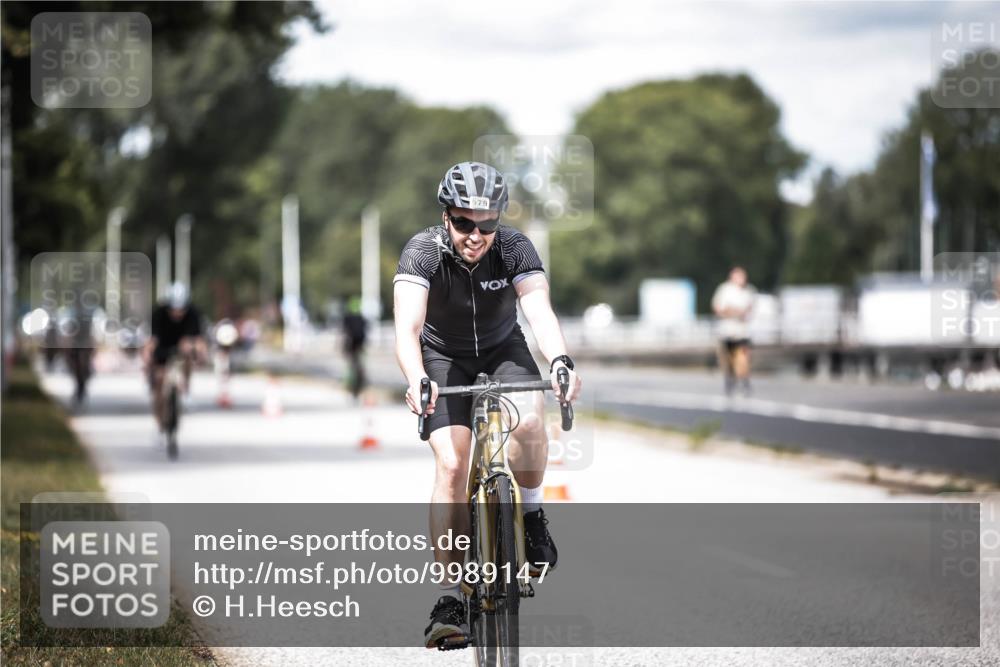 16.08.2026 - KN Förde Triathlon 2026 H.Heesch http://msf.ph/oto/9989147 16.08.2026 13:19:11 Radfahren 579 meine-sportfotos.de