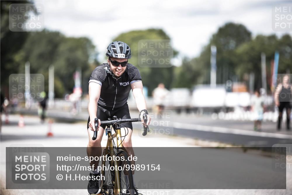 16.08.2026 - KN Förde Triathlon 2026 H.Heesch http://msf.ph/oto/9989154 16.08.2026 13:19:12 Radfahren 579 meine-sportfotos.de