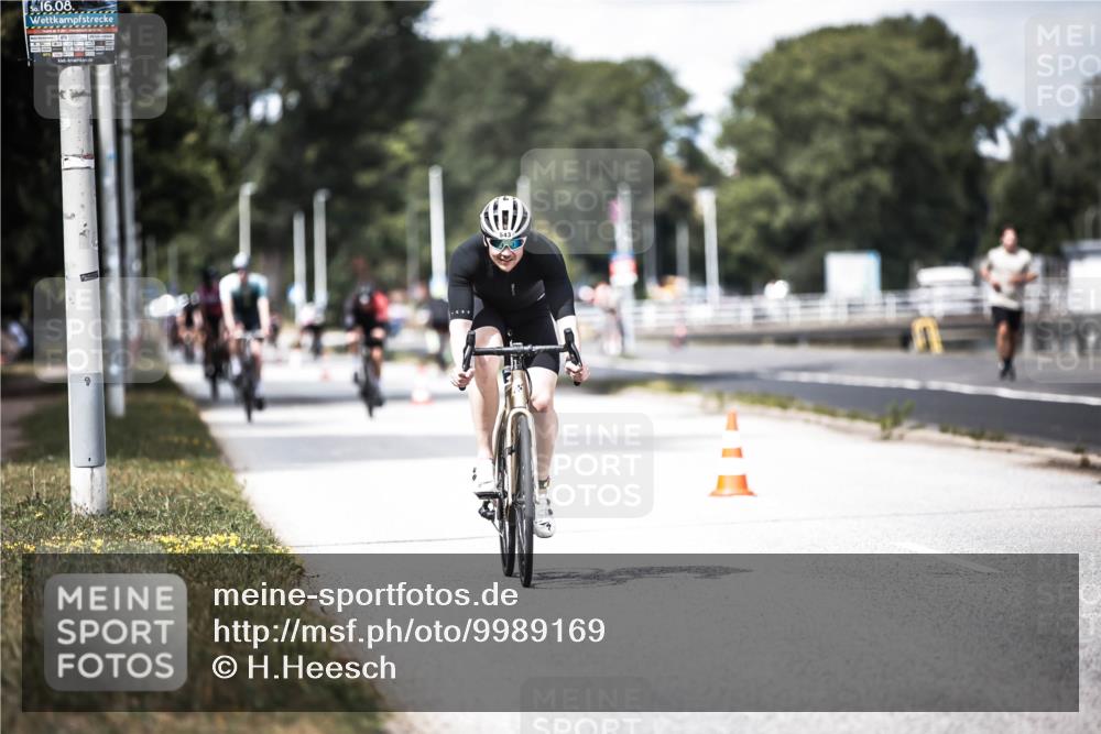 16.08.2026 - KN Förde Triathlon 2026 H.Heesch http://msf.ph/oto/9989169 16.08.2026 13:19:14 Radfahren 579 meine-sportfotos.de