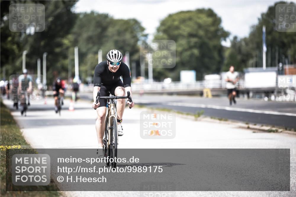 16.08.2026 - KN Förde Triathlon 2026 H.Heesch http://msf.ph/oto/9989175 16.08.2026 13:19:15 Radfahren 579, 706 meine-sportfotos.de