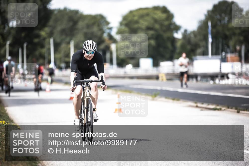 16.08.2026 - KN Förde Triathlon 2026 H.Heesch http://msf.ph/oto/9989177 16.08.2026 13:19:15 Radfahren 579, 706 meine-sportfotos.de