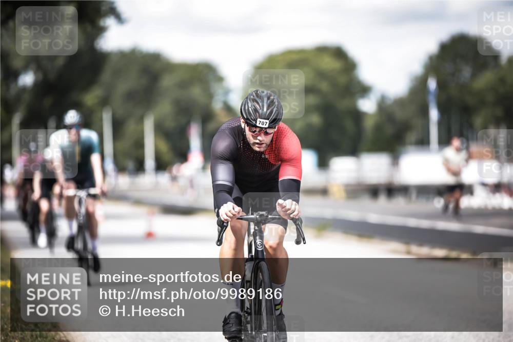 16.08.2026 - KN Förde Triathlon 2026 H.Heesch http://msf.ph/oto/9989186 16.08.2026 13:19:19 Radfahren 600, 706, 713, 714 meine-sportfotos.de