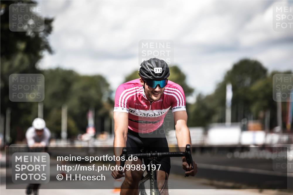 16.08.2026 - KN Förde Triathlon 2026 H.Heesch http://msf.ph/oto/9989197 16.08.2026 13:19:23 Radfahren 600, 706, 713, 714, 735 meine-sportfotos.de
