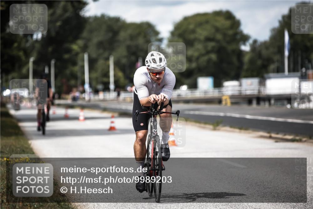 16.08.2026 - KN Förde Triathlon 2026 H.Heesch http://msf.ph/oto/9989203 16.08.2026 13:19:24 Radfahren 600, 713, 714, 735 meine-sportfotos.de