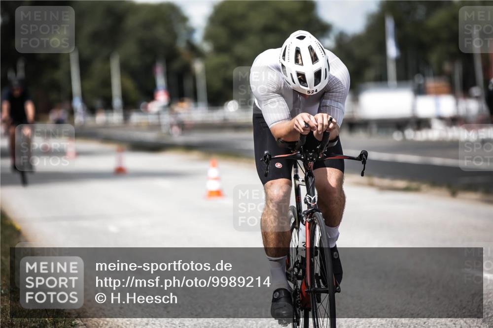 16.08.2026 - KN Förde Triathlon 2026 H.Heesch http://msf.ph/oto/9989214 16.08.2026 13:19:25 Radfahren 713, 714, 735 meine-sportfotos.de