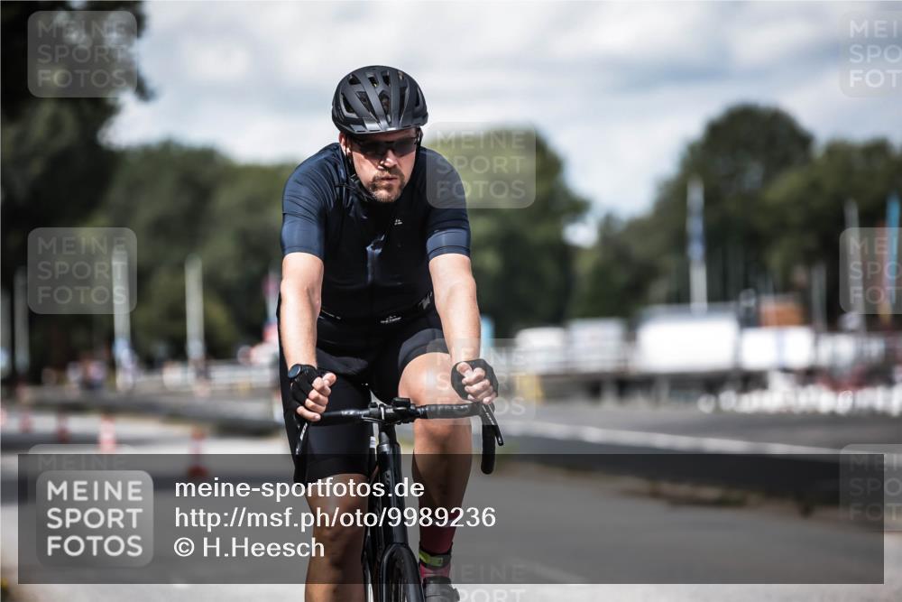 16.08.2026 - KN Förde Triathlon 2026 H.Heesch http://msf.ph/oto/9989236 16.08.2026 13:19:28 Radfahren 574, 701, 716, 735 meine-sportfotos.de