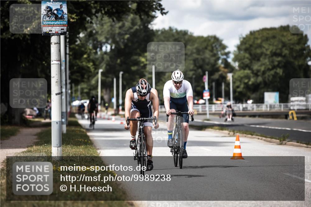 16.08.2026 - KN Förde Triathlon 2026 H.Heesch http://msf.ph/oto/9989238 16.08.2026 13:19:35 Radfahren 522, 574, 701, 716, 743 meine-sportfotos.de