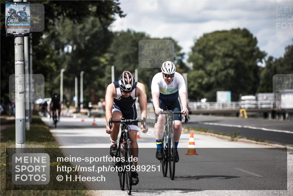 16.08.2026 - KN Förde Triathlon 2026 H.Heesch http://msf.ph/oto/9989251 16.08.2026 13:19:36 Radfahren 522, 574, 701, 743 meine-sportfotos.de