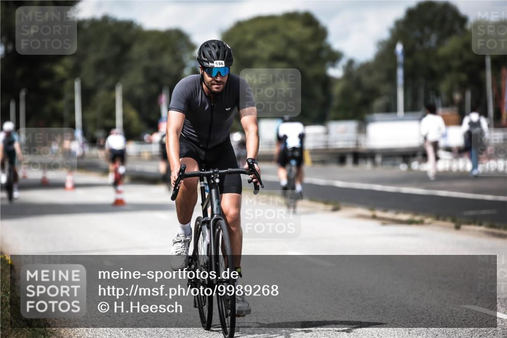 16.08.2026 - KN Förde Triathlon 2026 H.Heesch http://msf.ph/oto/9989268 16.08.2026 13:19:43 Radfahren 576, 586, 605 meine-sportfotos.de