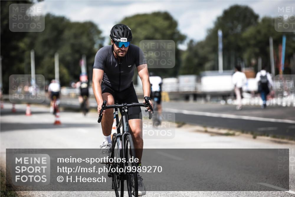 16.08.2026 - KN Förde Triathlon 2026 H.Heesch http://msf.ph/oto/9989270 16.08.2026 13:19:43 Radfahren 576, 586, 605 meine-sportfotos.de