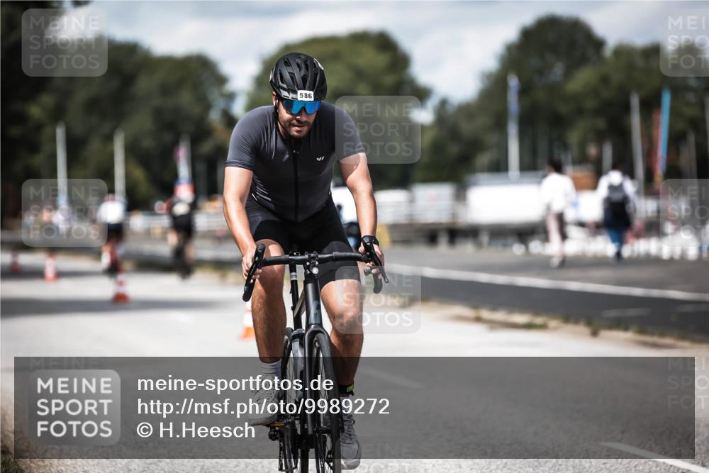 16.08.2026 - KN Förde Triathlon 2026 H.Heesch http://msf.ph/oto/9989272 16.08.2026 13:19:43 Radfahren 576, 586, 605 meine-sportfotos.de