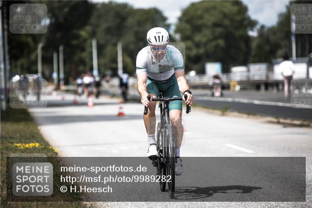 16.08.2026 - KN Förde Triathlon 2026 H.Heesch http://msf.ph/oto/9989282 16.08.2026 13:19:48 Radfahren 576, 605 meine-sportfotos.de